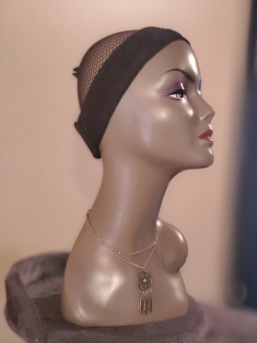 markys_wigs's tweet image. Marky's Custom Made Wigs now offers kits for your wig needs!

Now offering Wig Grips.

Helps your wigs to stay in place and prevents from sliding back.

To order, please visit: markyswigs.biz/store/wig-grips

Offers free shipping nationwide!

#MarkysWigs
#custommadewigs
#indywigmaker