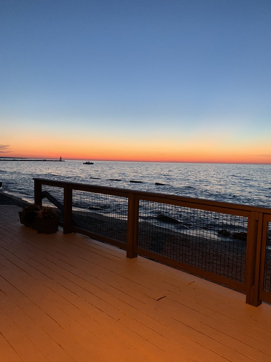 JeanRizi's tweet photo. #grateful #lakeerie https://t.co/1pc5m71GOX