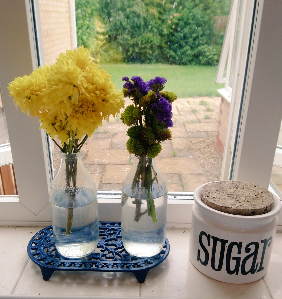 Eeking every last second out of these flowers.