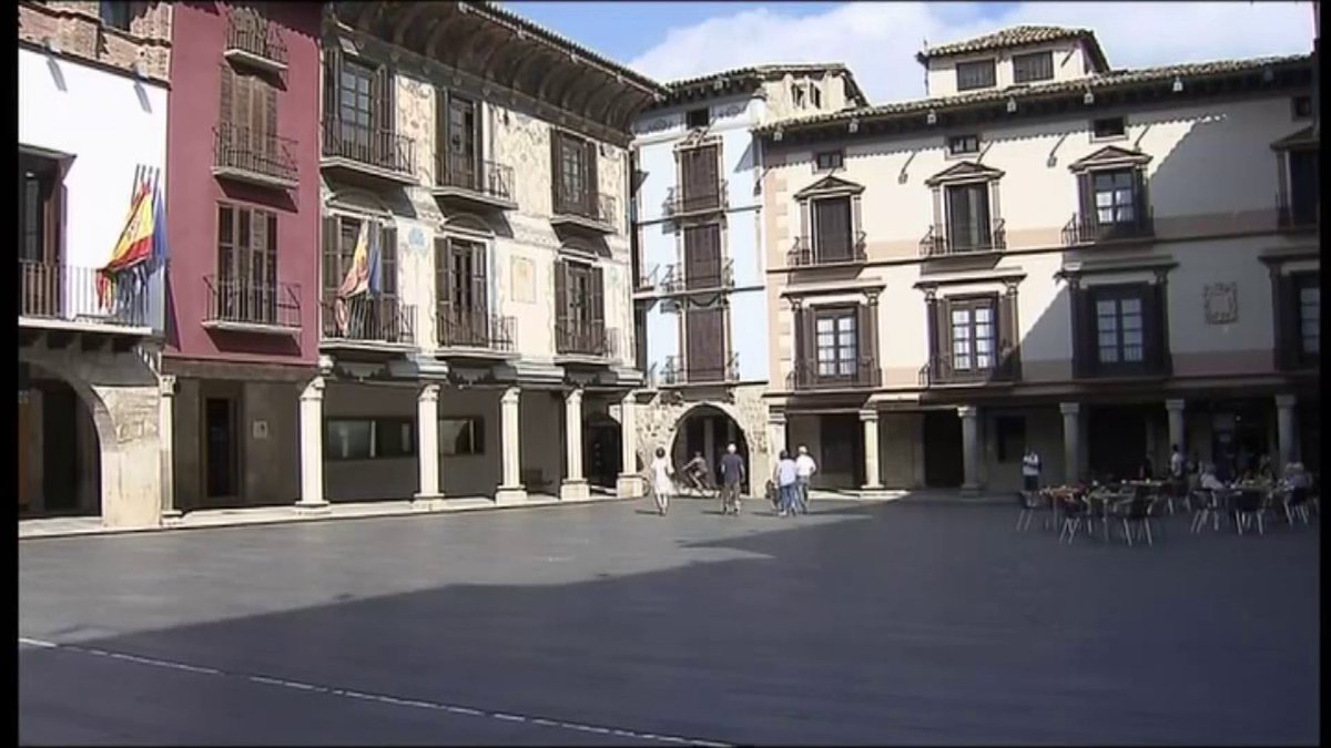 DePropioATV's tweet photo. Hoy visitamos Graus y La Ribagorza, pero ¿qué rincones de Aragón nos recomiendas para visitar este verano? Tomamos nota y os leemos en #DePropio1 https://t.co/TJonyJT9Ut