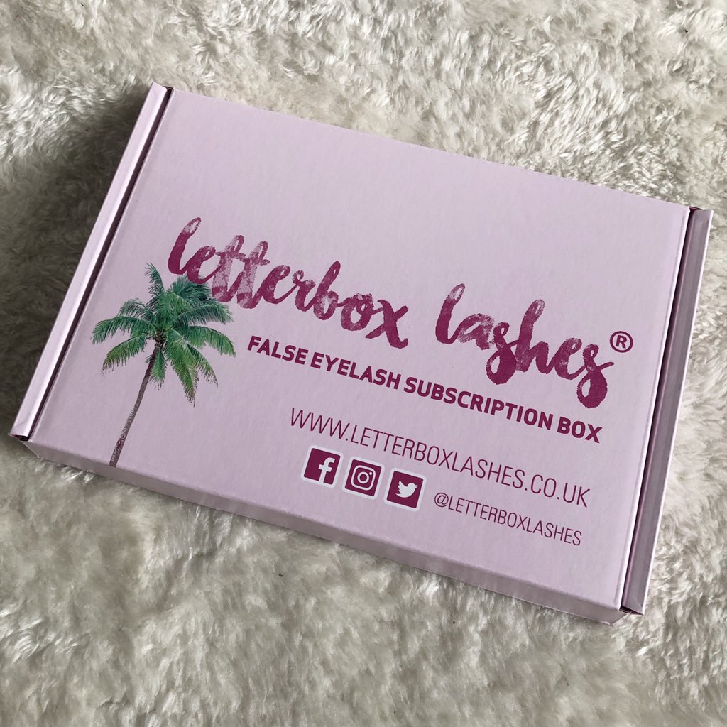 letterboxlashes's tweet photo. The best kind of delivery! 💕 #lashsubscription #subscriptionbox #lashes https://t.co/gw6T7MjyWs