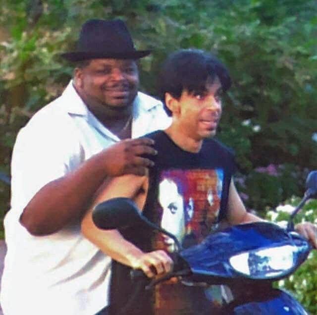 darlingnisi's tweet photo. Just sort of the goal for the fundraiser to help #ChanceHoward recover from the car accident last year! Contribute if you can! 💜
https://t.co/2wvcvLKR0t https://t.co/dASw9q6pwe