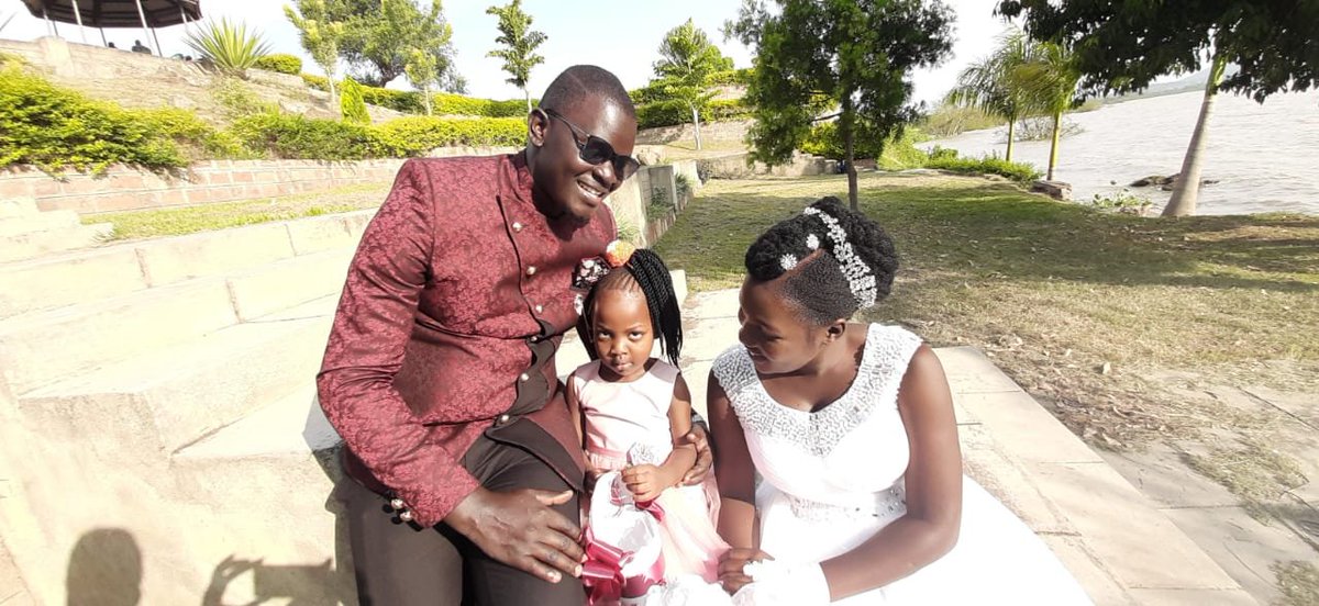 PillarsJoy's tweet photo. Congratulations on your wedding day friends. May God bless your union #newest family #blessings https://t.co/KDiz24YYNv
