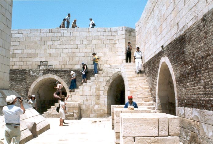 أهم معالم إسكندرية هي 💓قلعة قايتباي💓
ماينفعش تروح إسكندرية وماتزورش القلعة من أجمل أماكن إسكندرية 😍...