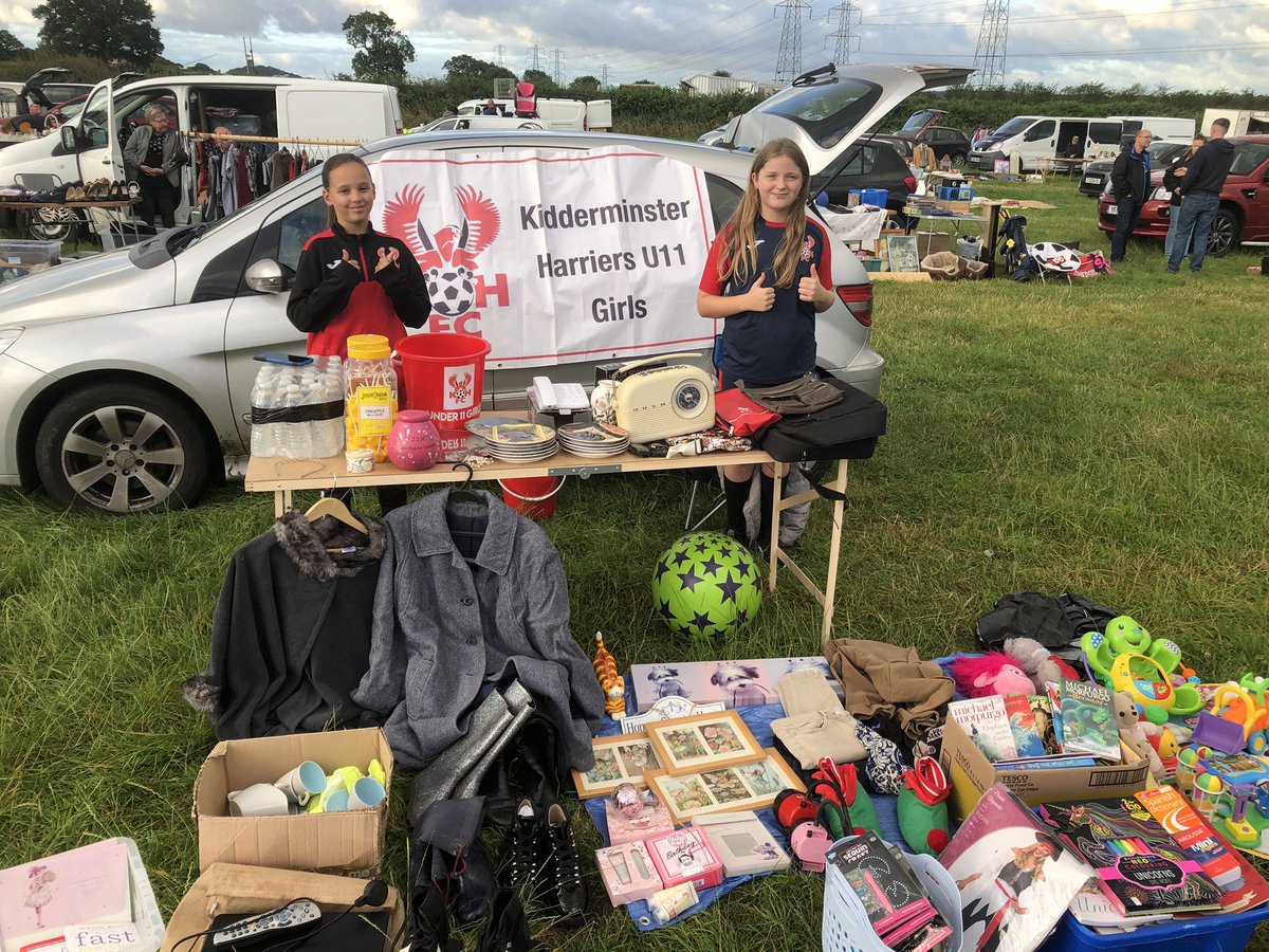 supportgirlsFB's tweet photo. @harriersu12girls busy today - #litterpicking again in @bewdleytc &amp; #fundraising in @Wolverhampton! Our girls and their families are working hard to ensure everyone gets a #footballkit at the start of the new #footballseason #teamwork @SHFootballCoach @ksshuttle @MerchantsFish https://t.co/6FQ2dtfGaP