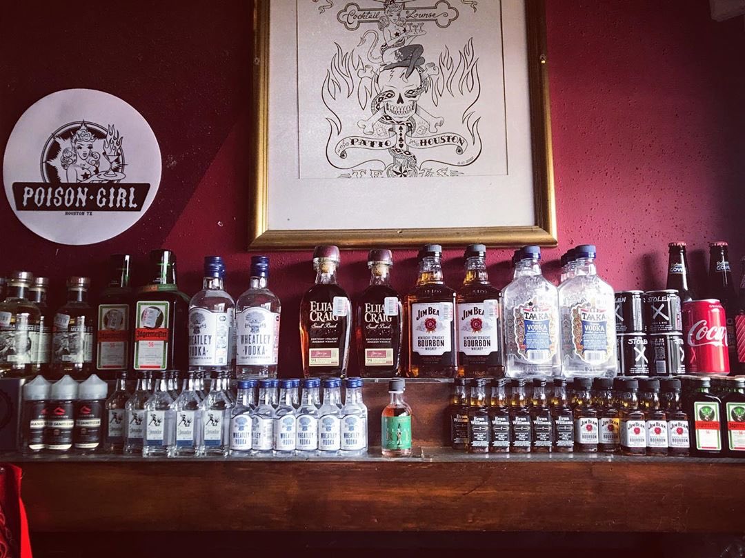 Don’t worry. If you missed Martín’s breakfast tacos, stop in for some bottles or cocktails to go. You can even buy bourbon to go. Covid times. #poisongirllovesyou #boozetogo #frozendrinks #beertogo #staysafe