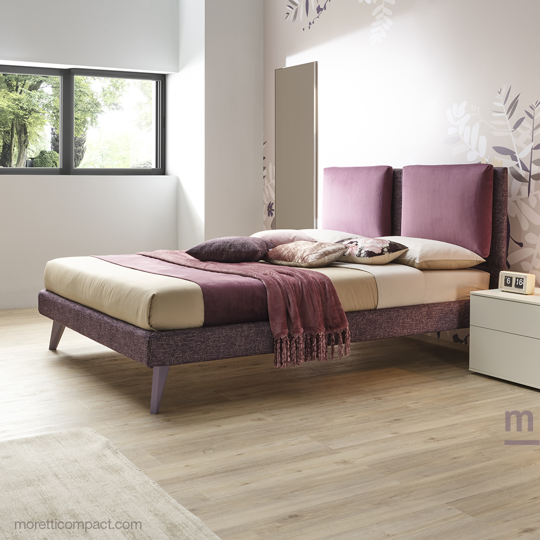 MorettiCompact's tweet photo. 🤩🌛 COME ORGANIZZARE LA CAMERA DA LETTO? 
Sia che la tua camera sia ampia e spaziosa, sia che ti trovi a contare i centimetri utili, scegli un letto bello ed elegante che sia il centro di tutto l'arredo.

#cameradaletto #lettoimbottito 

ℹ️ https://t.co/g6sYUQUoNl https://t.co/Z9g82nYi8F