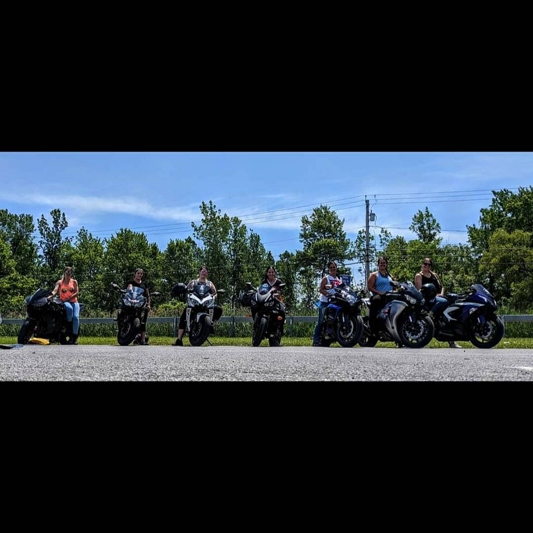 amandaswank85's tweet photo. Nothing too see here. Just some sexy lady riders. โค๐โค๐ #bornthisway #badass #motorcycle #yamaha #yzfr3 #321cc #yinyin #bowchickawow #motorcyclelife #motorcyclechick #rebelchick #toughchick #rebel #dangerous #braaap #itsinmydna #yamaha321 #teamyamaha #yamahariders #yamaha321cc https://t.co/BcypMEdBXF