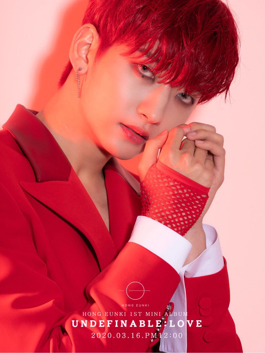 day 52: red hair, red outfit </3 eunki best boys