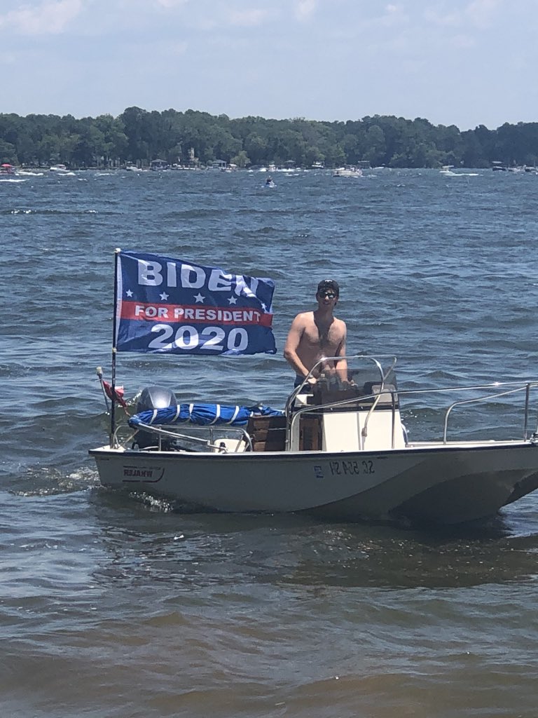 Trolling the Lake Wateree Trump Parade and barely anyone noticed my flag was different. Vote <a href="/JoeBiden/">Joe Biden</a> Vote for America’s future! #DumpTrump  🇺🇸