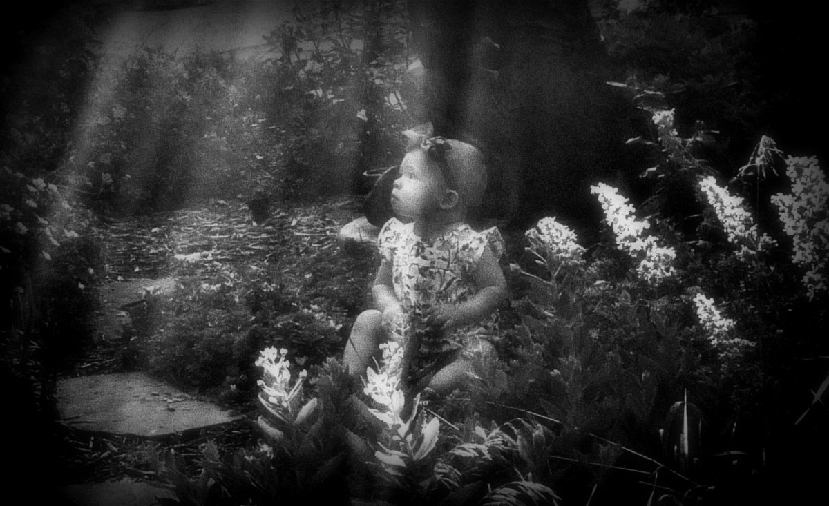 Baby, Loveland, CO (2020)
#blackandwhitephotography #colorado #lovelandCO
#streetphotography #photography #babies #kids