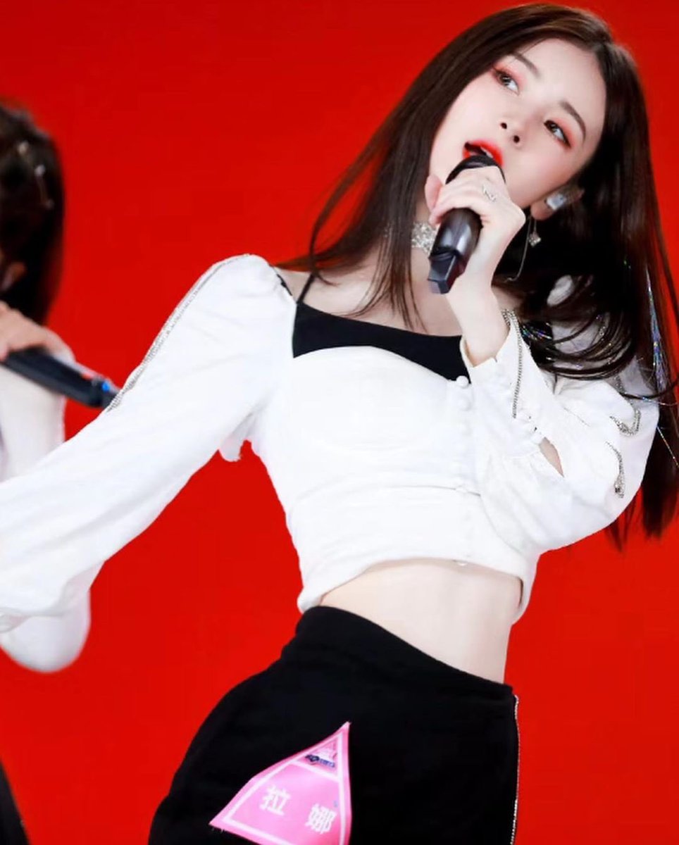 LANA_updates1's tweet photo. 07.05.20 • INSTAGRAM • (23.11_) |
#Lana #Lana_light #LANA @Hicc_LANA #HiCC #라나 #Luminous
#拉娜 #лана #fightingLANA #LANA #LANAmakeitreal https://t.co/m9U5trYLuJ