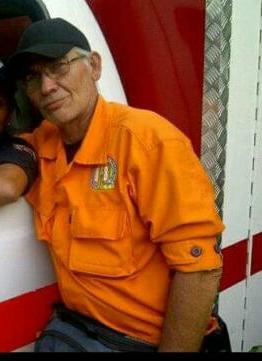 VoluntarioxVzla's tweet photo. Desde la junta directiva de este humilde Mov. Queremos hacer llegar nuestras condolencias a todos los familiares y amigos del hermano Richard Kurdz del.@sert88ccs por su sensible partida.
#TragaHumosPorSiempre
#TragaHumoHastaLasCenizas
#VoluntarioDeCorazon https://t.co/0ocsCkkmBn