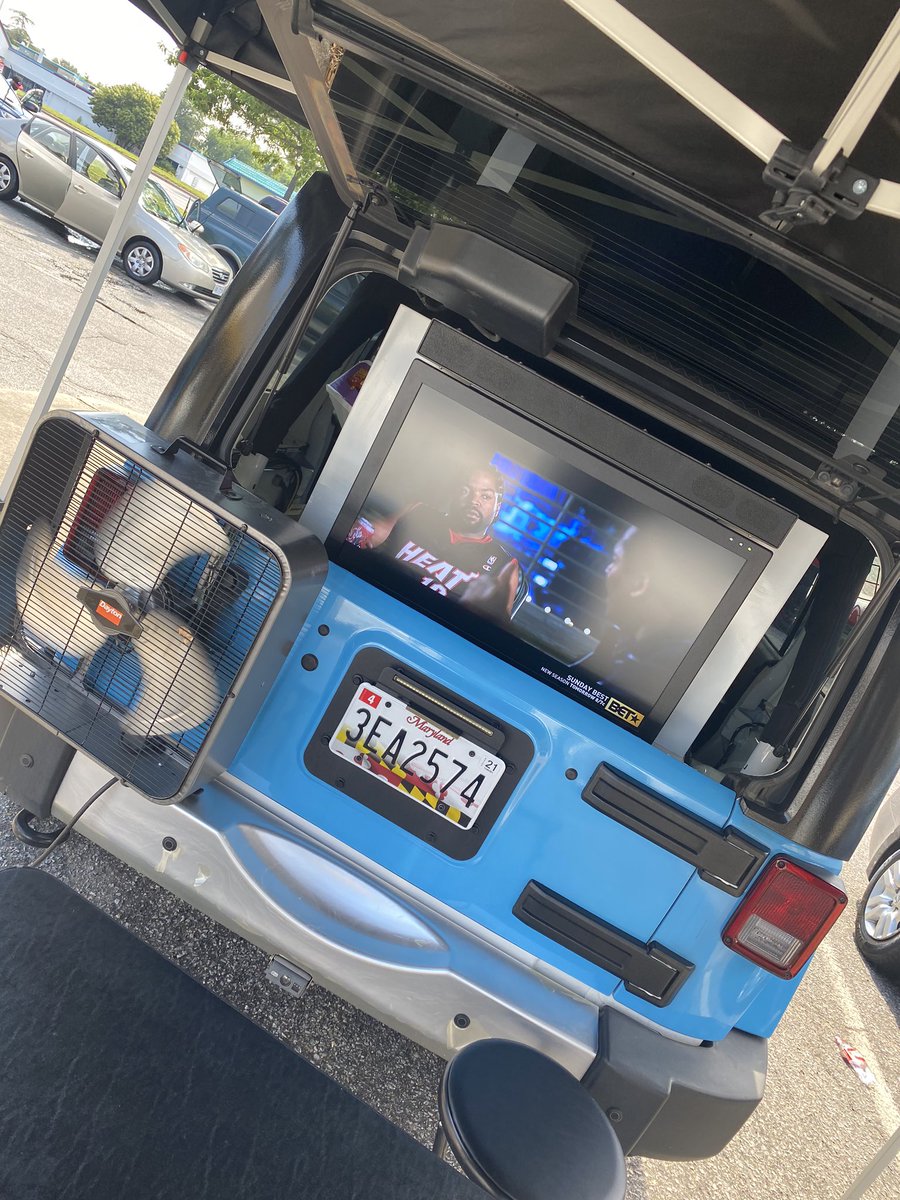 Nelson_TriggaT's tweet photo. ANOTHER ONE (DJ Khalad voice) another successful event partnered up with our good friends over at MADE IN NORFOLK and had a community day event to show our community we care #att #attlife #DAWGpound #eastunleashed #norfolk #norfolkNuggets #FOsquare #MADEINNORFOLK https://t.co/fxGXm7oFJN