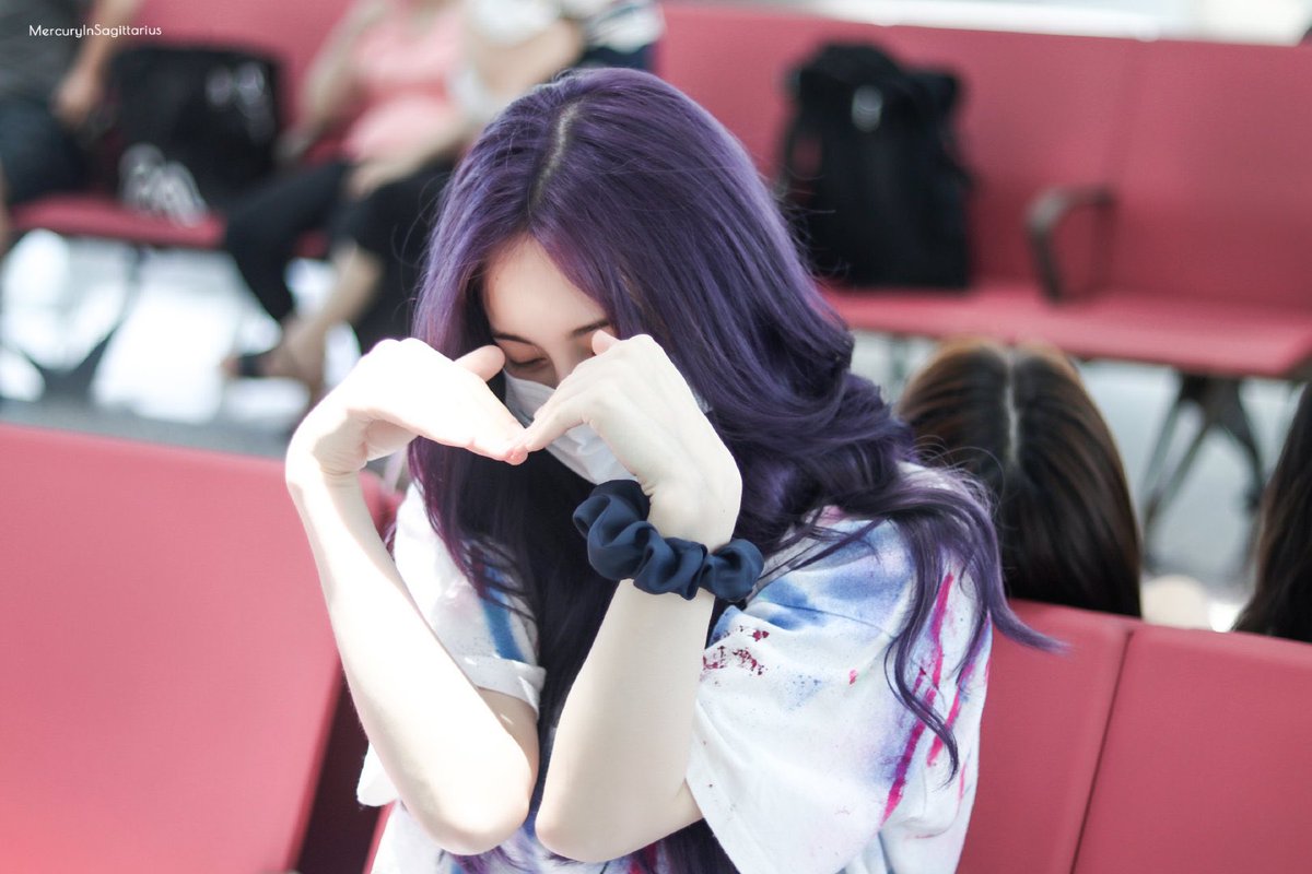 LANA_updates1's tweet photo. 07.05.20 • Weibo fansites• (MercuryInSagittarius_LANA)
#Lana #Lana_light #LANA @Hicc_LANA #HiCC #라나 #Luminous
#拉娜 #лана #fightingLANA #LANA #LANAmakeitreal https://t.co/oo2BdMGEDG