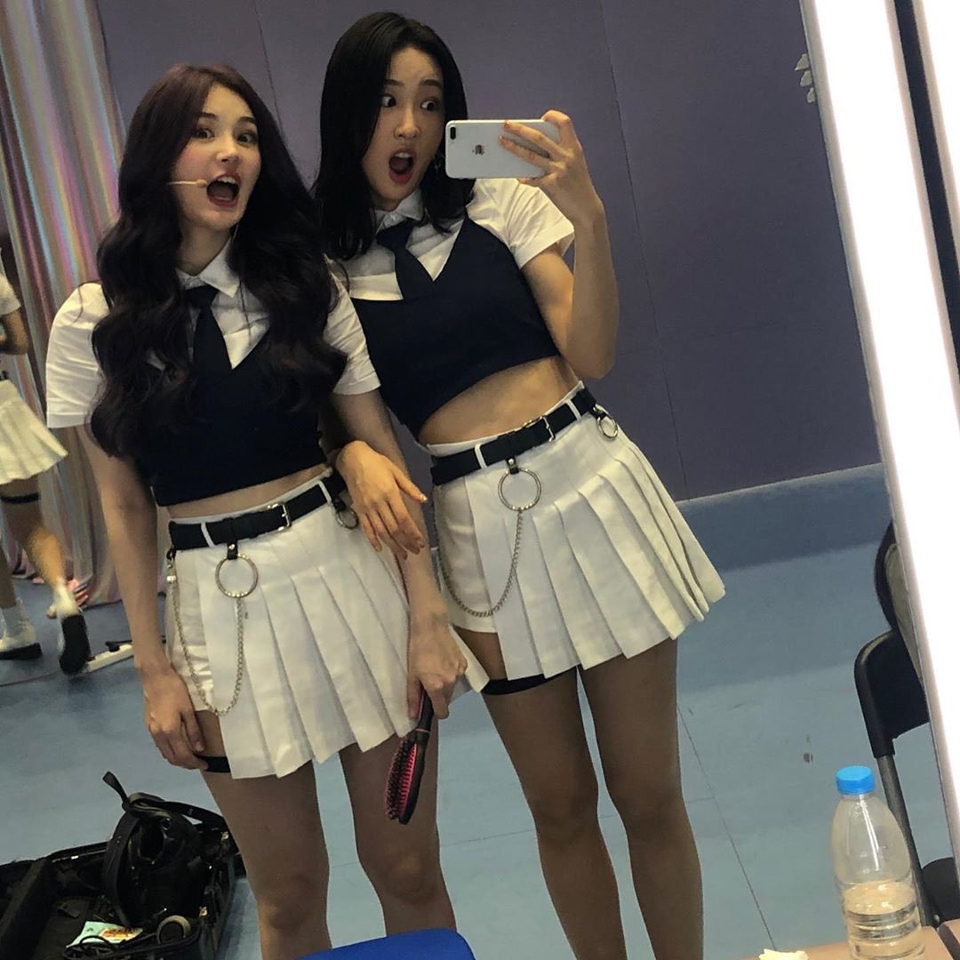 LANA_updates1's tweet photo. 07.06.20 • INSTAGRAM • (23.11_) |
#Lana #Lana_light #LANA @Hicc_LANA #HiCC #라나 #Luminous
#拉娜 #лана #fightingLANA #LANA #LANAmakeitreal https://t.co/gXcquKciDD