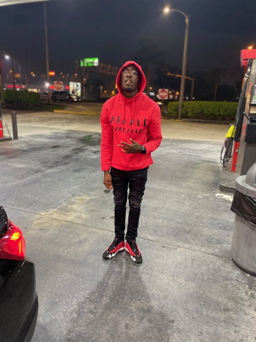 SonnyTheJew's tweet photo. I Had To Punch In But I Wont Call It A 9-5 But I’m Working Hard Like Mexican 🎯💯😈 #Exit19 #TheBlackJew #RanchesKid #HoodIcon https://t.co/FDjSMgBWn8