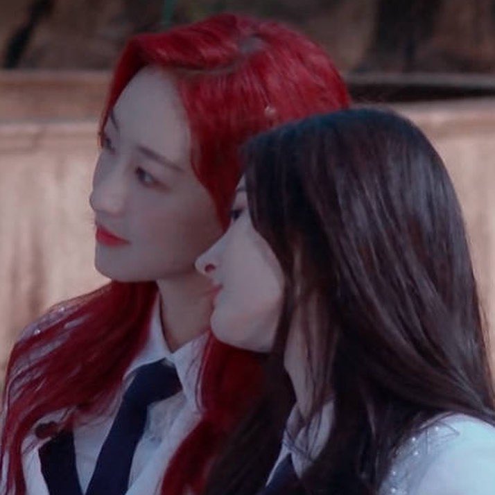 LANA_updates1's tweet photo. 07.06.20 • INSTAGRAM • (23.11_) |
#Lana #Lana_light #LANA @Hicc_LANA #HiCC #라나 #Luminous
#拉娜 #лана #fightingLANA #LANA #LANAmakeitreal https://t.co/MEtLHYwdc7