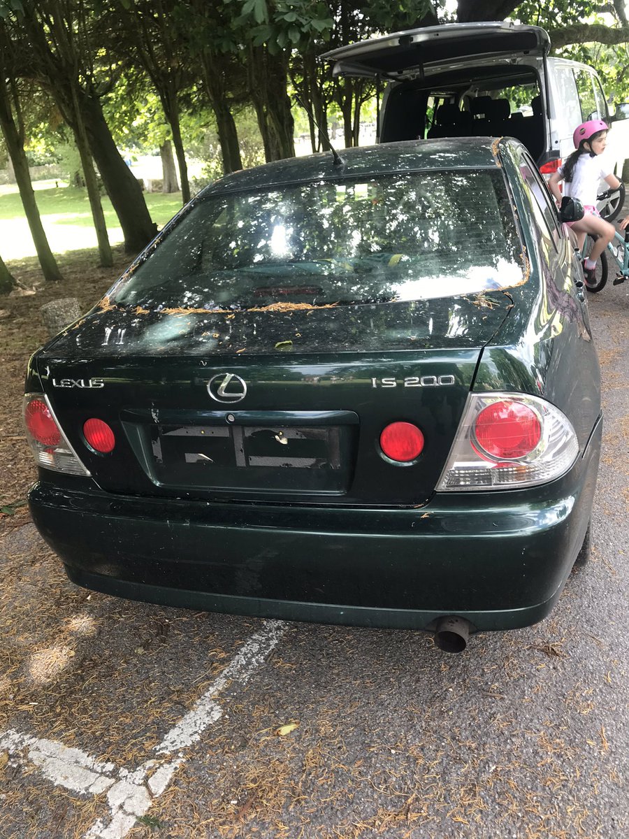 Fredir95's tweet photo. @PoolePolice tried reporting this abandoned stolen car on the phone but couldn’t get through. Abandoned in the Carpark beside Poole Park Cricket pitch https://t.co/FxlnYZwJjc