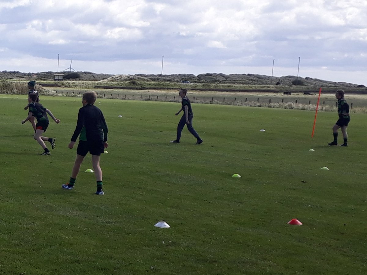 BlythRFCO2Touch's tweet photo. A lovely, if a bit windy, morning training at Seagull Park. Some mobility and speed work, some passing work and some great fun playing table football. I can't wait for next week #BlythRFC #Rugby #SociallyDistancedTraining https://t.co/757zwDkr9g