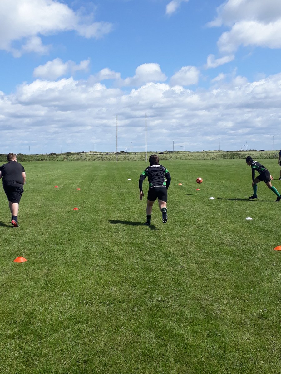 BlythRFCO2Touch's tweet photo. A lovely, if a bit windy, morning training at Seagull Park. Some mobility and speed work, some passing work and some great fun playing table football. I can't wait for next week #BlythRFC #Rugby #SociallyDistancedTraining https://t.co/757zwDkr9g