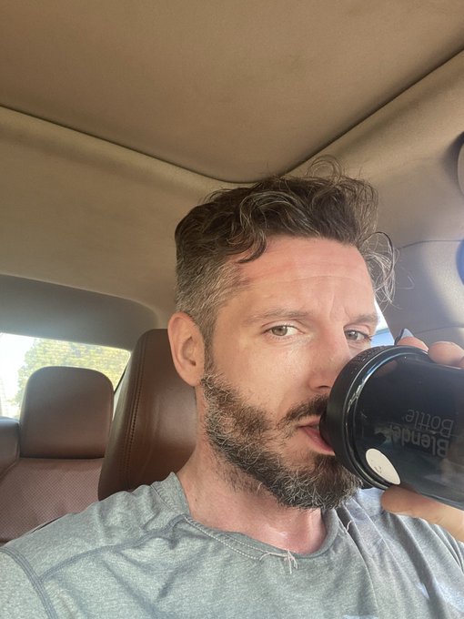 3 miles in the books. https://t.co/FxXvCJjDyS