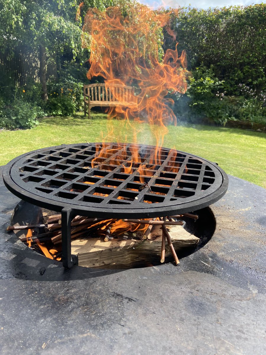 Roger Jones tweet media