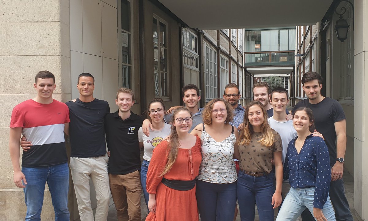La_FNEK's tweet photo. Pour terminer le #WEEsio, le #BN1920 de @La_FNEK, présidé par @Hadrien_Tho a présenté sa démission.
La liste "La FNEK un réseau acteur, u avenir prometteur", présidée par @adam_FNEK a été élu à l'unanimité ! Ns leur souhaitons bon courage pour cette belle aventure qui commence 🤗 https://t.co/D26dHbtwex