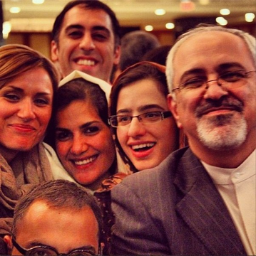 13)Connect the dots:-Omar has ties with  @NegarMortazavi-Mortazavi has ties with Iran's lobby group NIAC, launched by Tehran's chief apologist  @JZarif-Mortazavi also has very close ties with Zarif-Is Mortazavi feeding Omar with Zarif's talking points?I believe so.