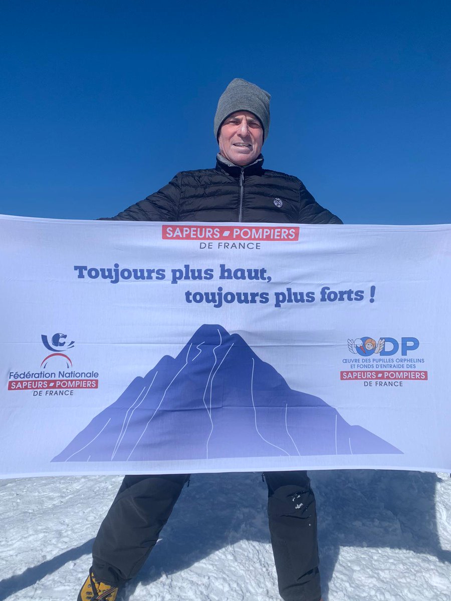 En ce samedi 4 juillet je suis allé porter les couleurs de notre #ODP et des <a href="/PompiersFR/">Pompiers de France</a> jusque sur les sommets...
Toujours plus haut pour #ODP 
Les #pompiers de #France sur le toit de #Europe
#MontBlanc
