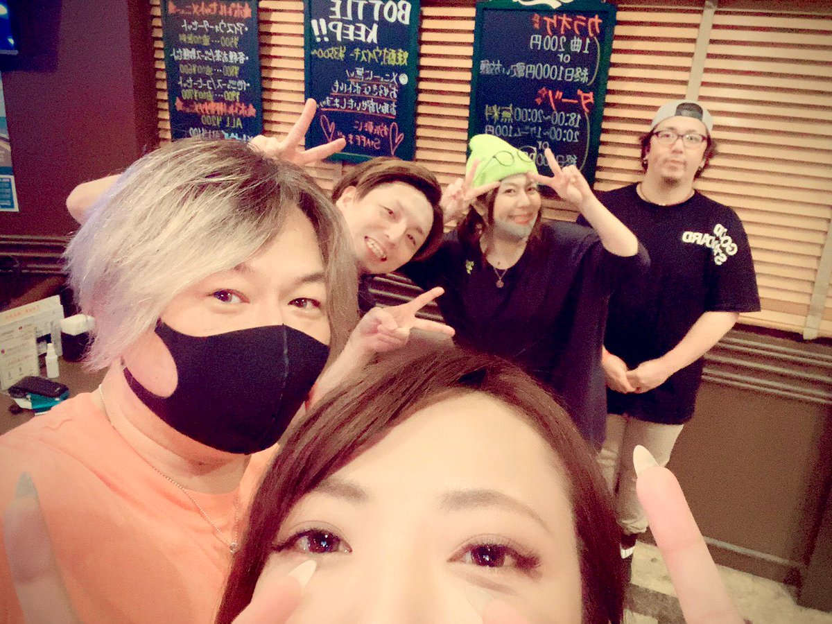 startin45980000's tweet photo. 今日はお休みだったので
みんなで基礎練🎯ご飯からの
バリーズに遊びにいってきたーー🥂🍒
GONちゃんゆきにゃんじろーさんピースちゃんクリスくんありがとーー💜
savanna東中野で出逢ったりゅうちゃんも💛
偶然の再会が多かった1日でした♡ᵎᵎ

#バリーズ池袋
#bullys池袋
#starting_point
#すたぽ https://t.co/sTpG8sguHq