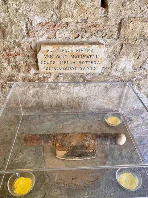 sdbpaderno's tweet photo. Alla scoperta di Urbino sulle orme di Raffaello nel cinquecentesimo anniversario della sua morte. Grazie a L. di #1secondaria #quantecosedaimparare https://t.co/Wkcf9aTerf