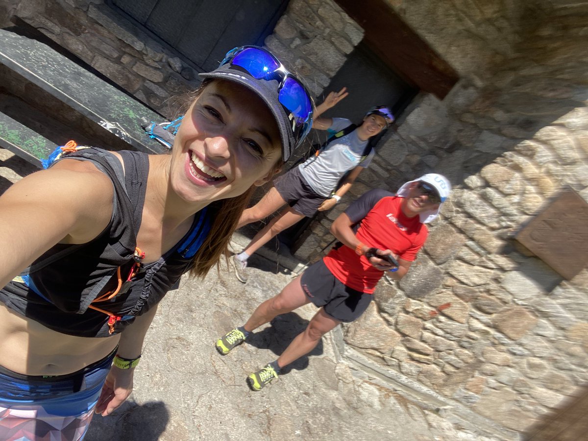 Alves22Nanda's tweet photo. Sabado 04/07/2020
recorrido #andorragr26
(4 refugios ) con Carles Rosell y Andrea Sinfreu 🤩
- #ensagents
- #montmalus
- #illa
- #orris
Y
Yo por falta tiempo seguí a #fontverd me encanta estos projetos 🤩
30km 5refugios #andorra #pirineus https://t.co/G4YPeF8b95