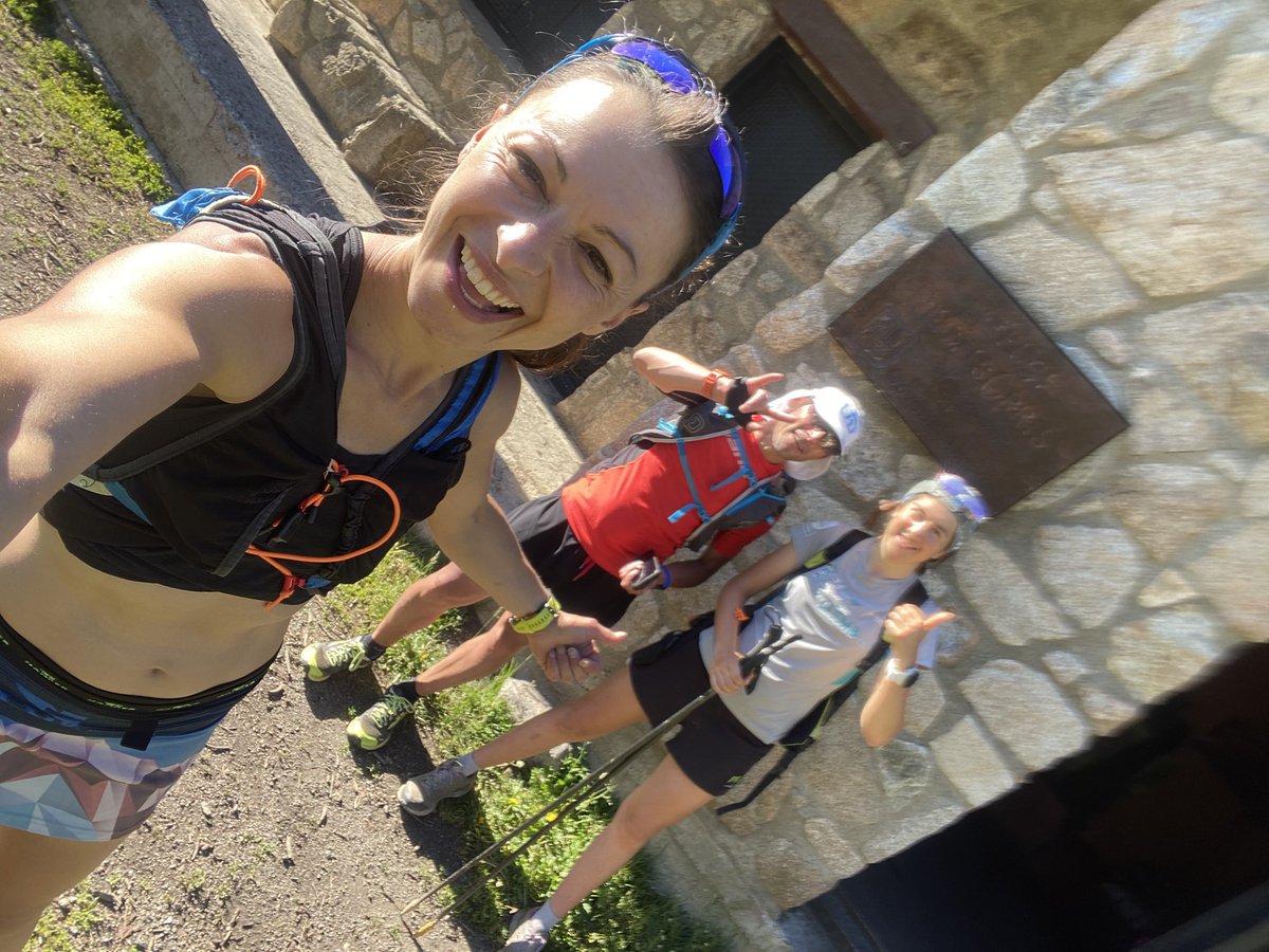 Alves22Nanda's tweet photo. Sabado 04/07/2020
recorrido #andorragr26
(4 refugios ) con Carles Rosell y Andrea Sinfreu 🤩
- #ensagents
- #montmalus
- #illa
- #orris
Y
Yo por falta tiempo seguí a #fontverd me encanta estos projetos 🤩
30km 5refugios #andorra #pirineus https://t.co/G4YPeF8b95