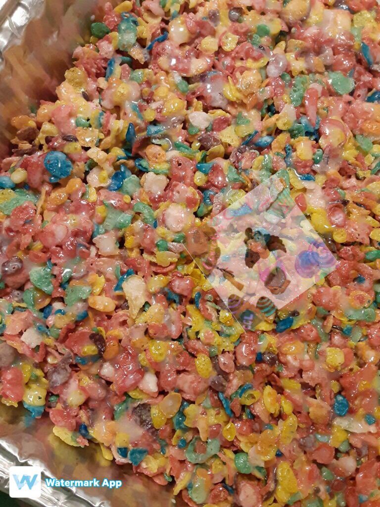 thatcandyladyy's tweet photo. Fruity pebble treats 🍭🥳
SHOP WITH ME 😌
#edibles #fruitypebble #Canabutter #CannabisCommunity #theccandylady https://t.co/flT3jxmKEV
