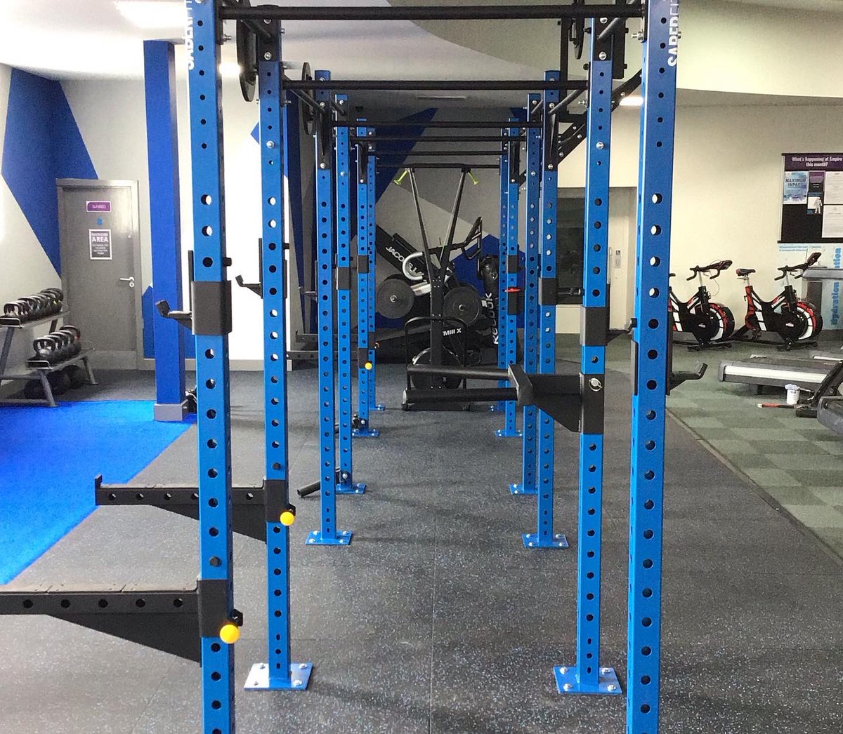 saber_fitness's tweet photo. The installation at @theEmpireGym is now complete. It looks fantastic and is a great addition to the facility.
#saberfit #saberflooring #empiregymandstudios #freestandingrig #gyminstallation #squatrack #sledtrack #performancezone #fitness #fitnessmotivation https://t.co/4p2W5puOP8