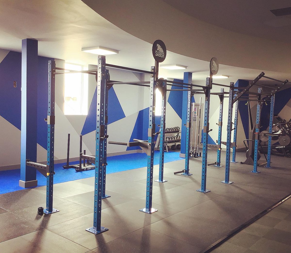 saber_fitness's tweet photo. The installation at @theEmpireGym is now complete. It looks fantastic and is a great addition to the facility.
#saberfit #saberflooring #empiregymandstudios #freestandingrig #gyminstallation #squatrack #sledtrack #performancezone #fitness #fitnessmotivation https://t.co/4p2W5puOP8