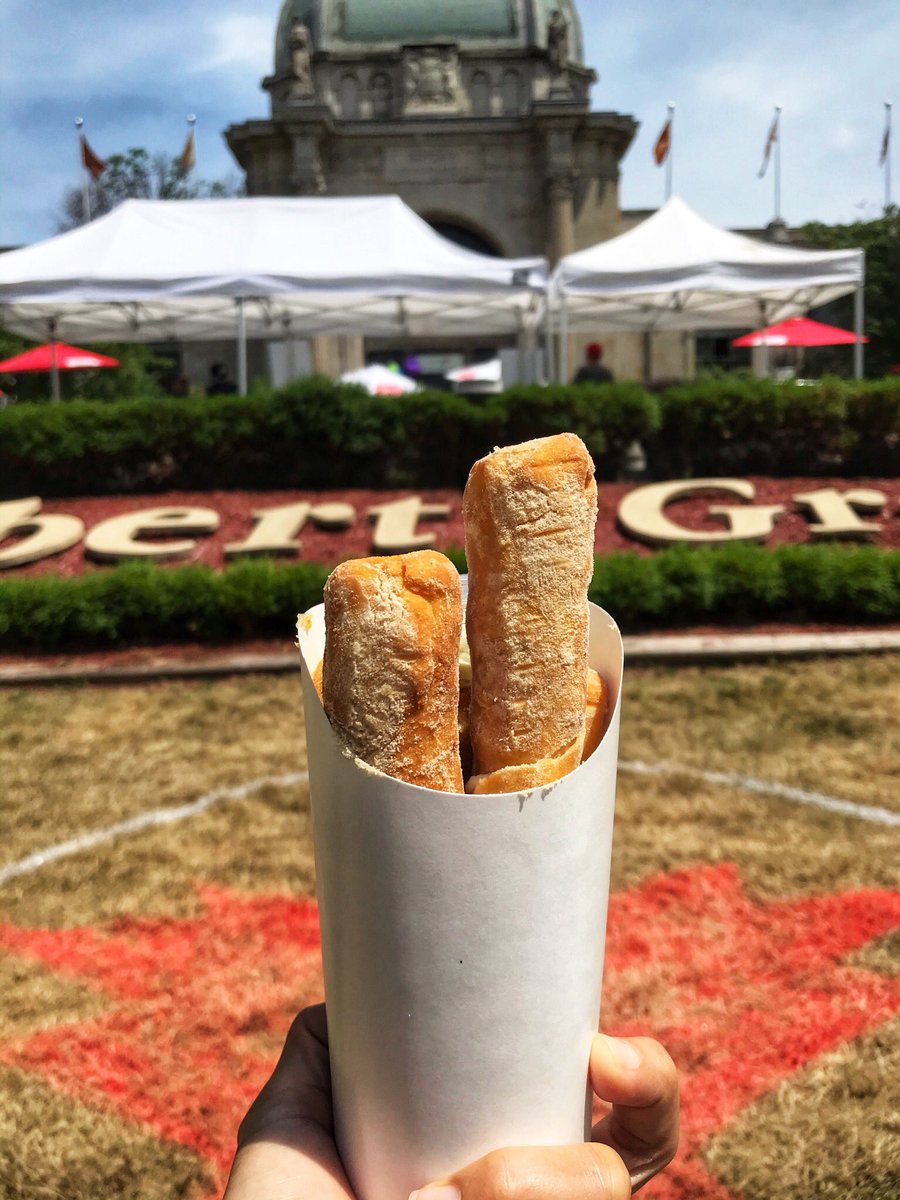 FoodTrucknFri's tweet photo. Have you had #taquenos today yet? You absolutely MUST at #ExhibitionPlace where @ArepaRepublic and other top #foodtrucks are parked from 12-8pm! It’s the last day of Food Truck’N Weekend, free admission. Find us in front of #LibertyGrand south side facing Lakeshore! #torontk https://t.co/PlYtfK3KR5