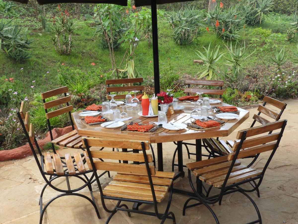 KiboGarden's tweet photo. @MntKilimanjaro is waiting and tables are set for you! The food by Chef Simon Olarasha is ready. Do not hesitate and pay us a visit.🧋🥧🍷🙂 #Tembea254, #Mpesa, #StaySafe ,#BeatCOVID19  All safety measures to combat Covid19 are in place. https://t.co/8xtY4KuN6A