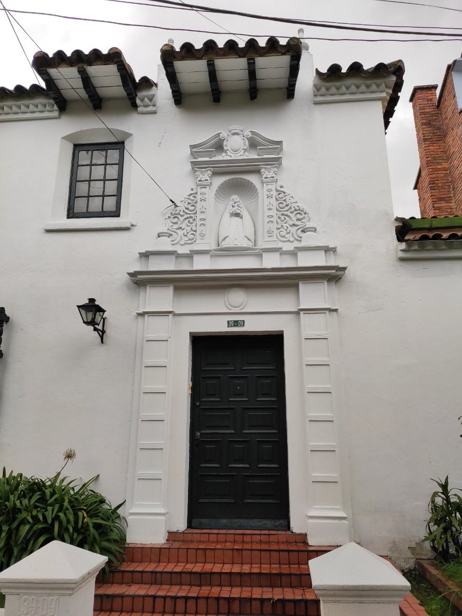 voybogota's tweet photo. La linda localidad y barrio
#Fachadas #Teusaquillo #ParkWay #BarrioLaSoledad en #Bogota https://t.co/GR89PQMBKL