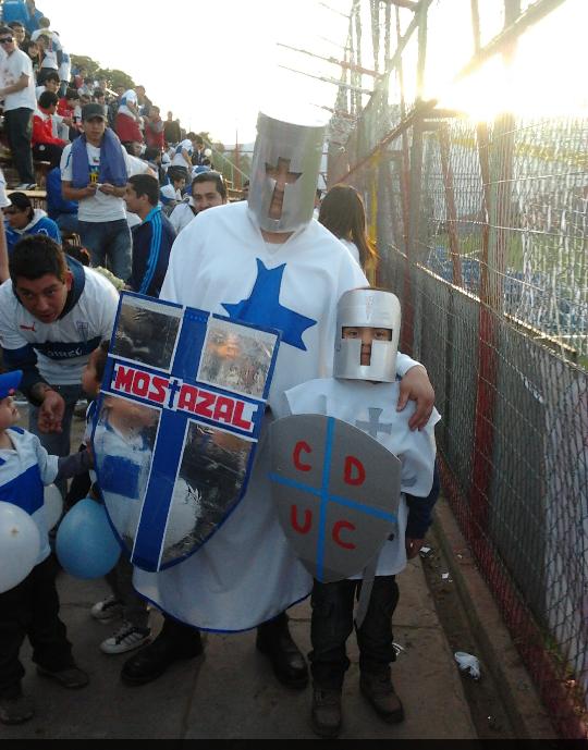 uc_mostazal's tweet photo. EN JULIO 2012 EST. SN. FELIPE ME TOMARON ESTA FOTO CON ESTE PEQUEÑO.
HAN PASADO 8  AÑOS Y ESTE NIÑO ME MOTIVO MUCHO A SEGUIR EN LO QUE SOY HOY EN DIA.
PORFA SI ME AYUDAN A UBICARLO QUISIERA HACERLE LLEGAR UN OBSEQUIO Y SABER DE EL PORFA
¡AYUDENME A ENCONTRARLO! RT
@BarraCruzados https://t.co/YkLxy1UcNh