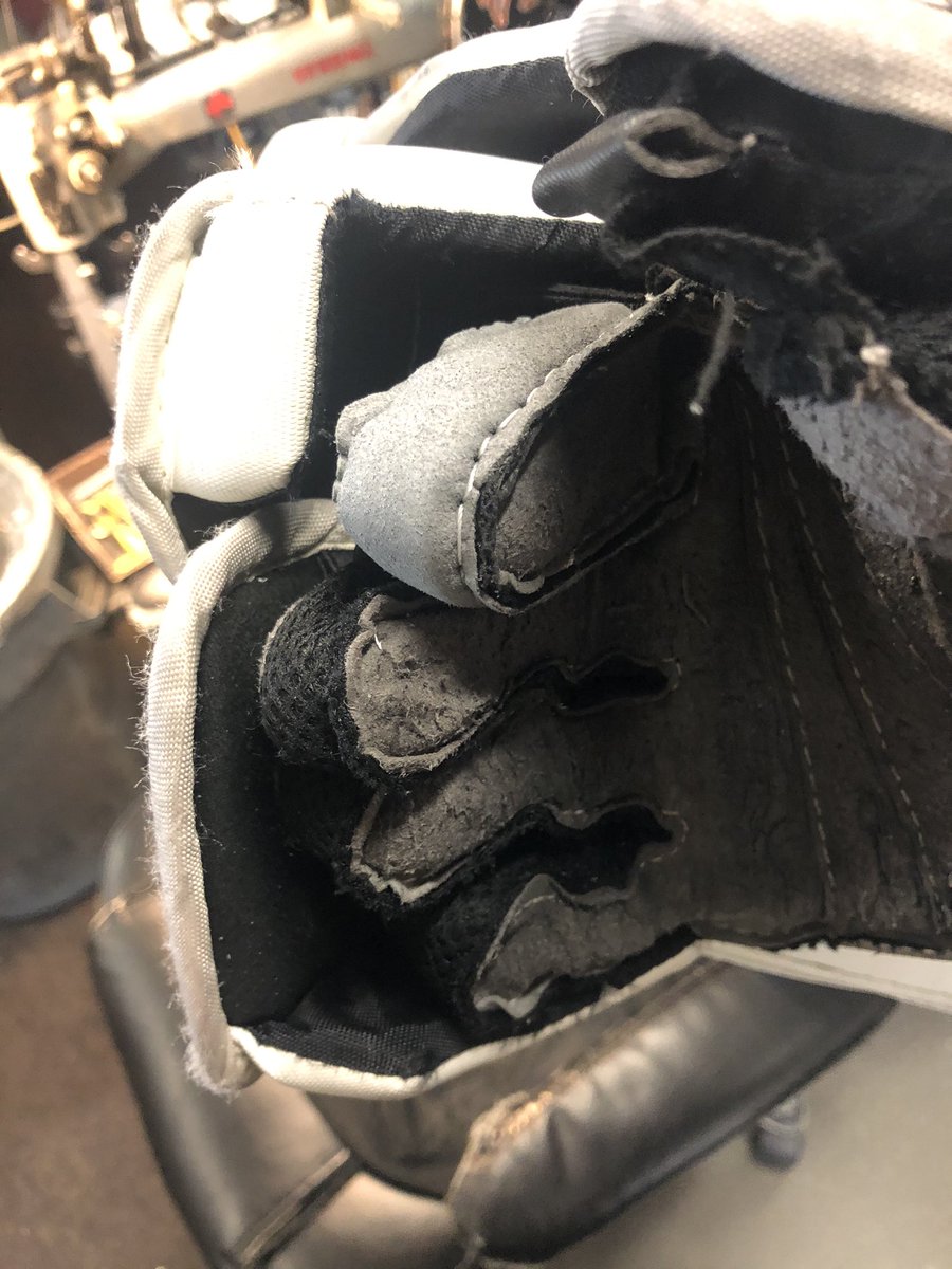 BreakawaySR's tweet photo. #TodayAtBreakaway #SkatePunch #BlockerRepair #Rivets #Repalm https://t.co/JpQqA8TsfM