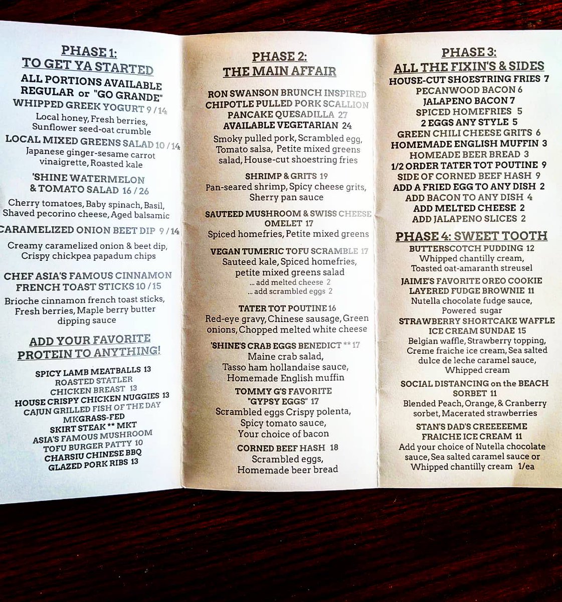 moonshine152's tweet photo. Moonshine's new, BIGGER, BETTER #BRUNCH MENU!! 💗🌞💗🌞 All your favorites, PLUS now we offer the #FriedChicken #Wings, Dirty Fried Rice, and so much more 😄 #ShrimpnGrits #GypsyEggs #RonSwanson #quesadilla #eggs #bacon #bloodymary #Southie #Moonshine152 #openinBoston https://t.co/Cfl7RpQF8Q