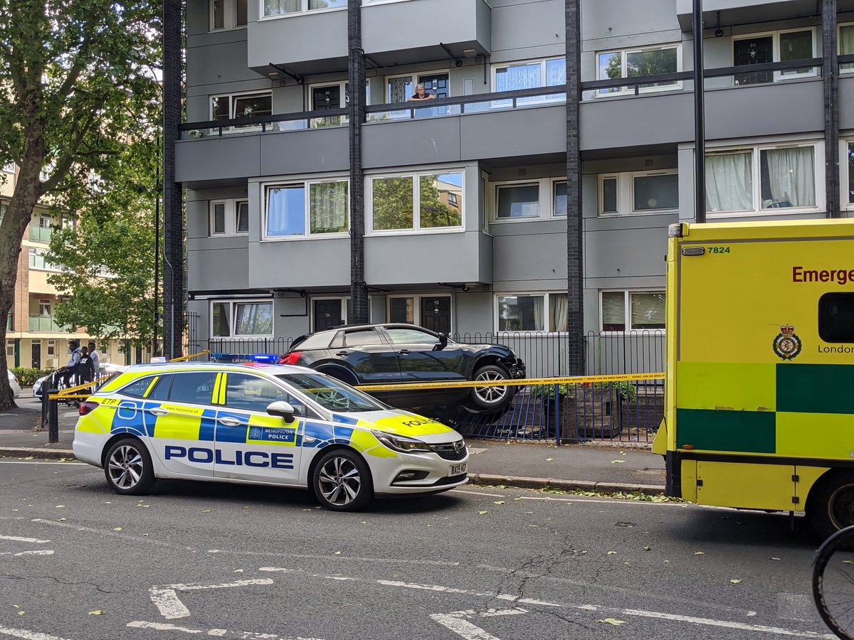 <a href="/CrimeLdn/">London & UK Street News</a> <a href="/itvnews/">ITV News</a> on rotherhithe old road