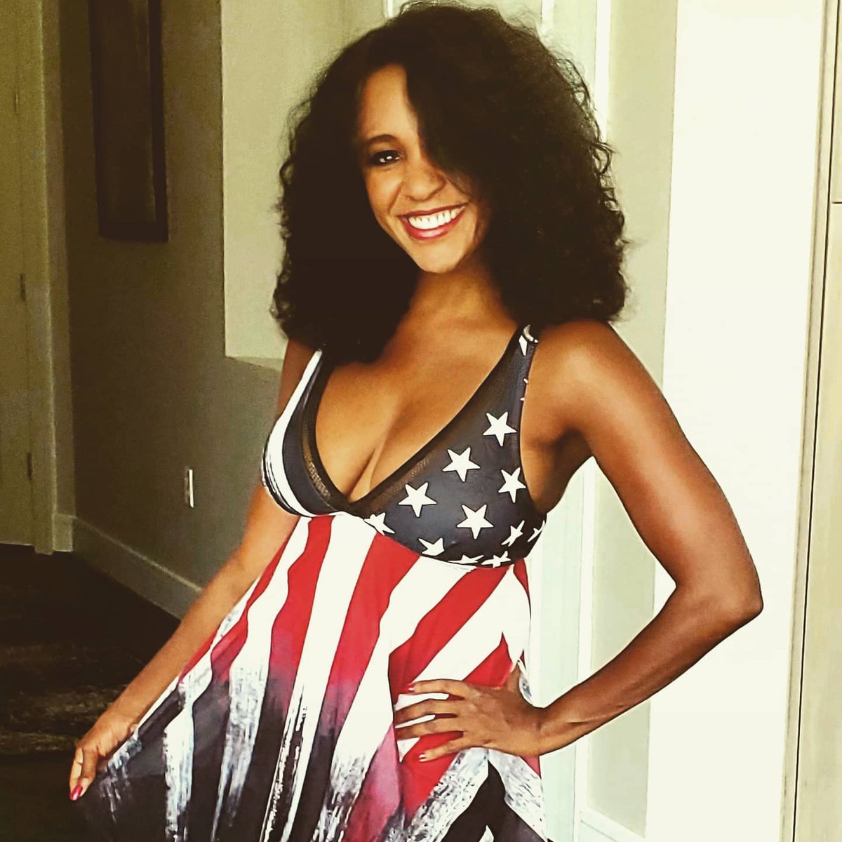 DrJacquieBaly's tweet photo. Happy Birthday America
#4thOfJulyOutfit
#4thOfJulyHappenings
#4thOfJulyHair
#Happy4thofJuly
#HappyIndependenceDay2020
#Crucian
#VirginIslander
#LegalImmigrant https://t.co/mXnlhe9ivo