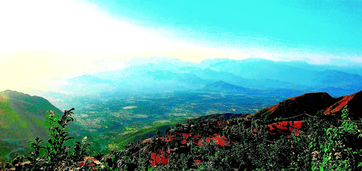 FazalRaahim's tweet photo. What can be more peaceful,more scenic and more attractive then this.Unmatched lush green fields &amp;mountains and cool breezes adds  to the beauty of My Bajaur.The only wish 1 can have after seeing all this; is the valley to turn into a tourist destination one day.
#TourismInPak https://t.co/28XpksDq85