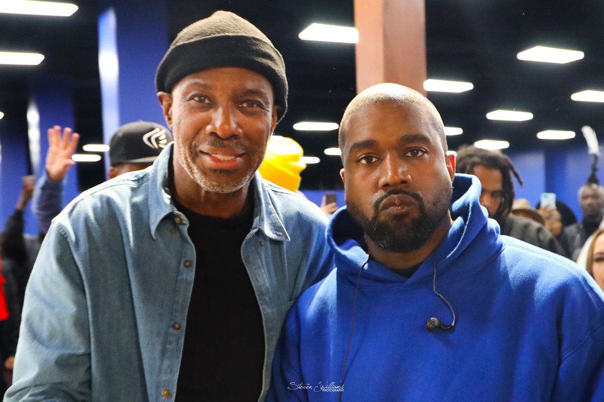 Stevesimage's tweet photo. @kanyewest I am with you Kanye when you talk people listen and your heart is good. You help people, you speak up against racism and homophobia. Let us know your platform @kanyewest . Do good brotha! I took this images of Bishop Noel Jones and you bro at City of Refuge #stevesimage https://t.co/Qv1cWPxieO