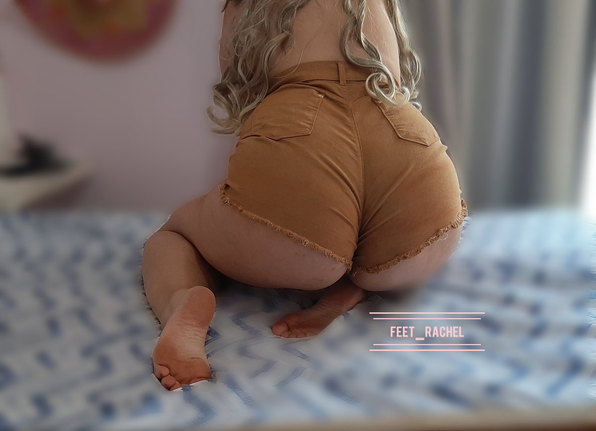 feetrachel2's tweet photo. Needs licking #footworship, #skindust, #dryskin, #wrinkledsole, #adultwork, #bbw, #softsole, #footfetish #feetseller #feetdaddy #feetpicturesforsale #feetbuyers https://t.co/xPX8IHArKQ