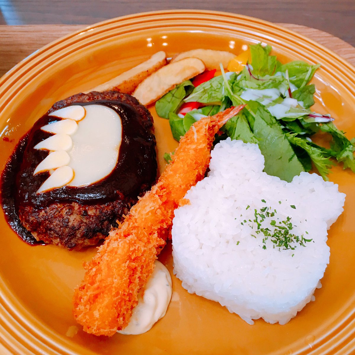 nyuushibou's tweet photo. 昨日東映プラザでの営業を終了した、インキュテック（@inctec_sendai ）の撮影会に参加しなかったら、カメラを買うことはなかったかもしれない

パンケーキ撮影会は勿論、水族館も動物園も松島撮影会もみんな美味し…楽しかった！！📷
どうもありがとうございました😊💕
新しいお店も楽しみ✨ https://t.co/485Jnh7WMl