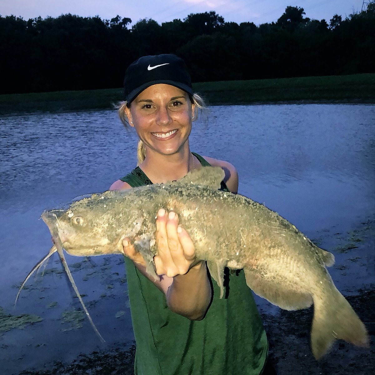 UTHUrology's tweet photo. Meet Dylan Supak, Uro PGY-1 @dsupak27
Dylan comes from @McGovernMed !
Growing up in La Grange, TX 🤠, Dylan played @LSUsoftball 🥎AND had a @espn Top10 play🚨! Other interests include fishing w/ the fam
@AmerUrological @Uro_Res @UroResidency #ZZtopSong #UroAthlete #FishStuff https://t.co/2pdCN4sVNg